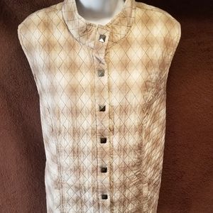 Cj Banks vest